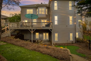 Wakefield Hall Sq SE - VT-002
