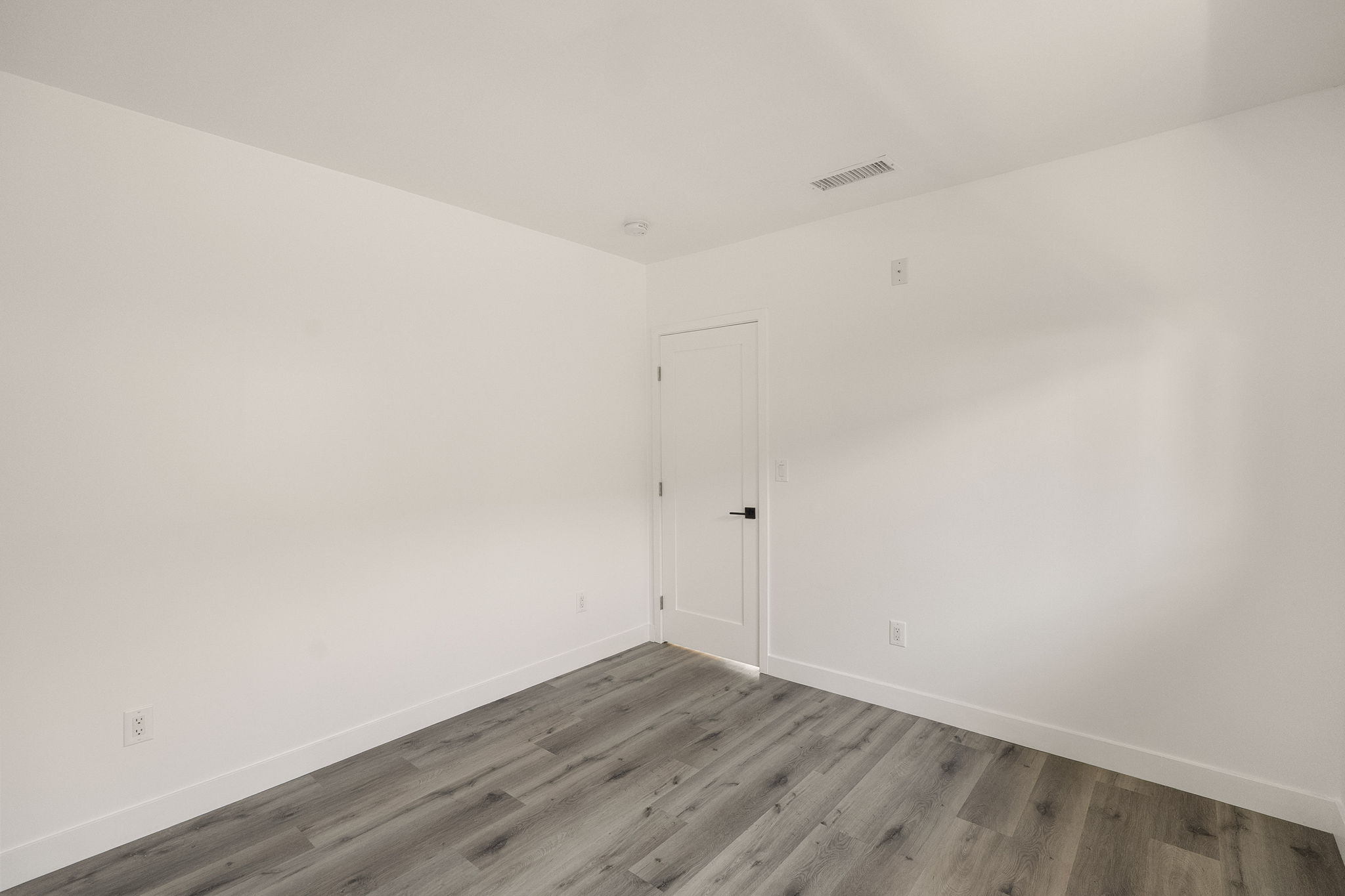 3874 Arlington Avenue-24