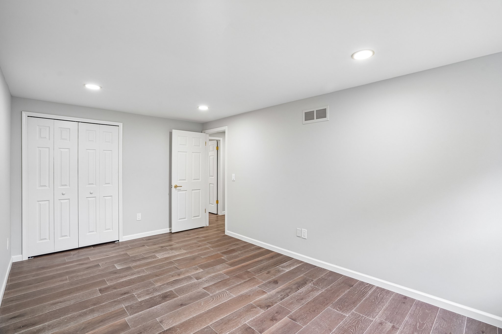 Burkoff Dr-S0707-024.jpg