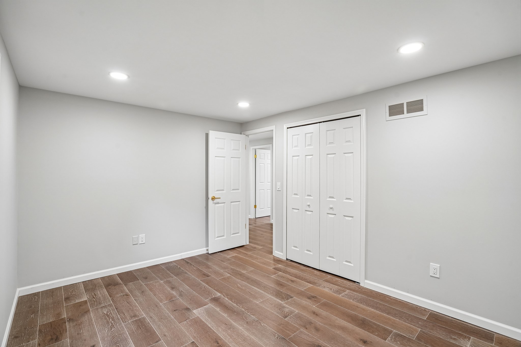 Burkoff Dr-S0707-026.jpg