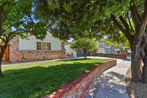 002_F8_3876 Gleason Ave
