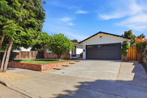003_F8_3876 Gleason Ave