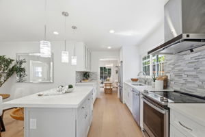 016_F8_3876 Gleason Ave