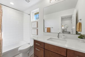 DSC05753_autoremove_18374757