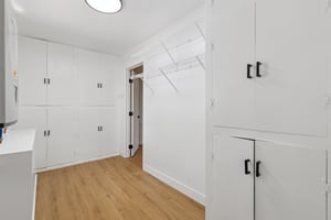 Mark Ct-S2407-018.jpg