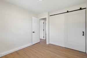 Mark Ct-S2407-026.jpg