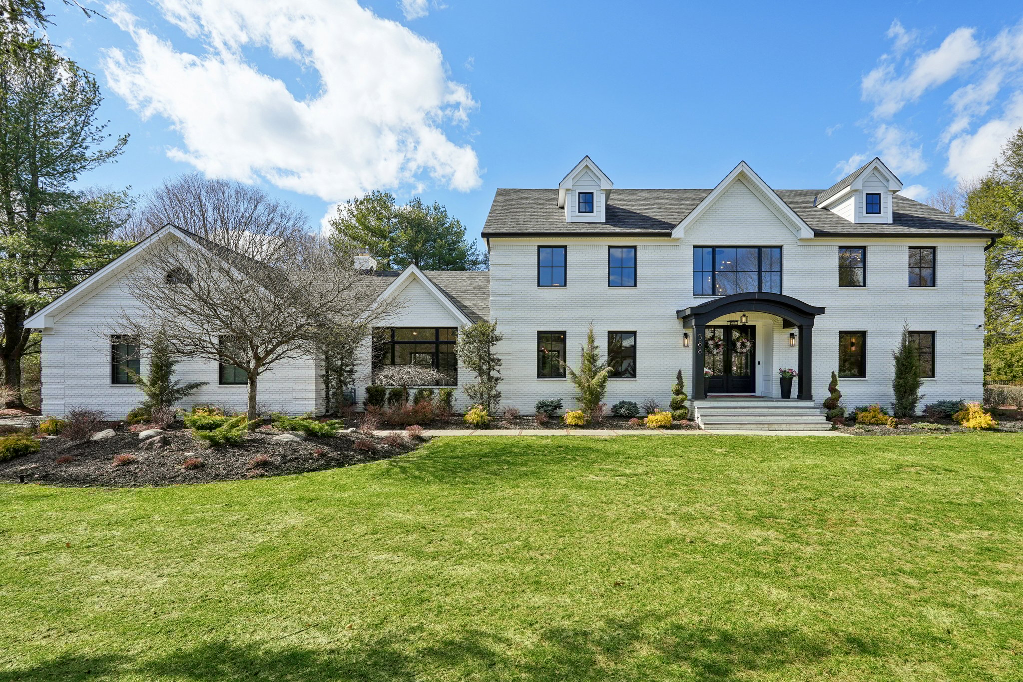 Freemans Ln-S1603-002.jpg