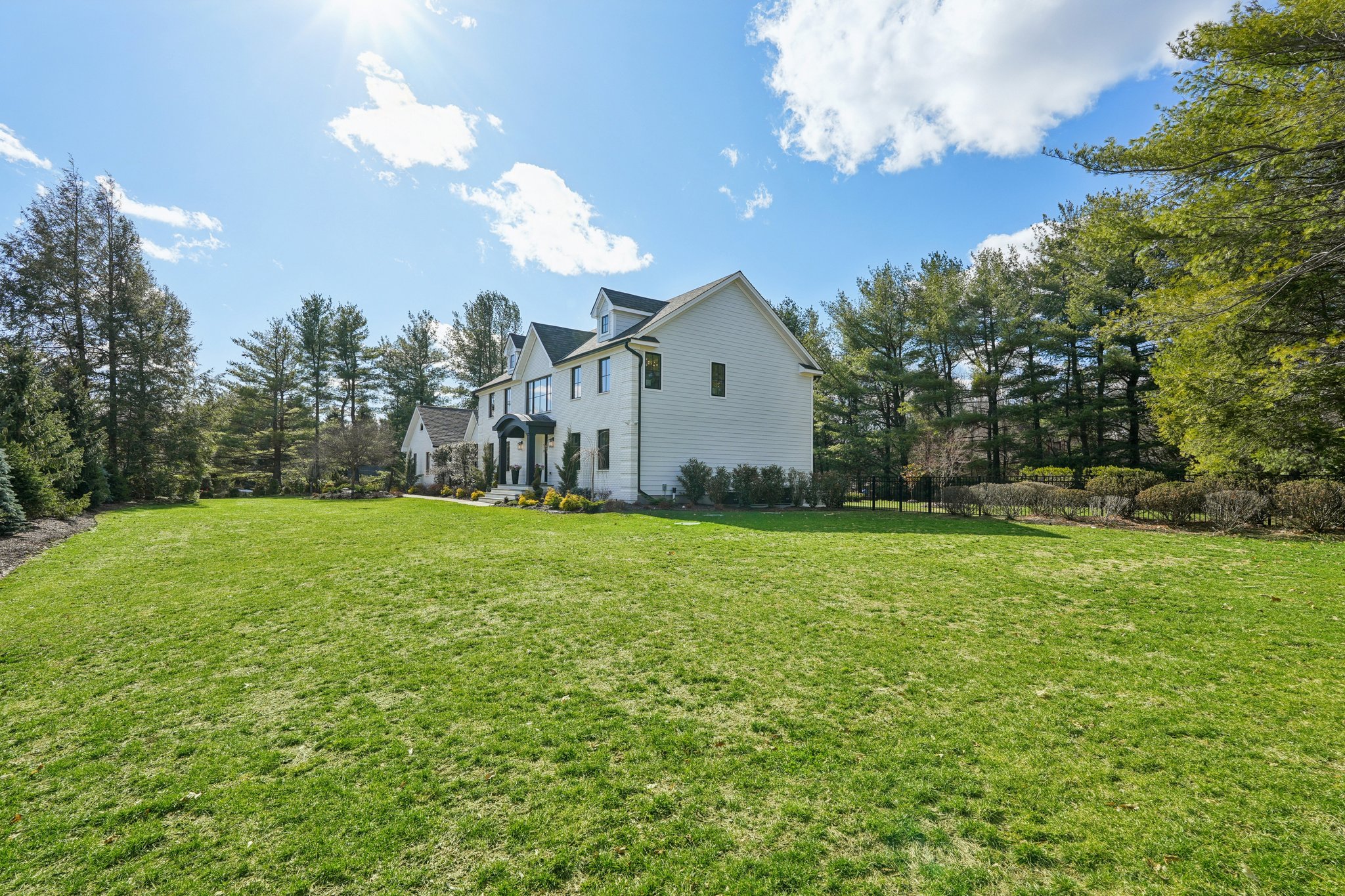 Freemans Ln-S1603-003.jpg