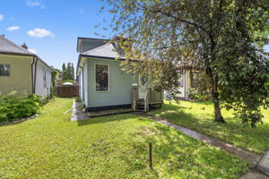  Photo 0