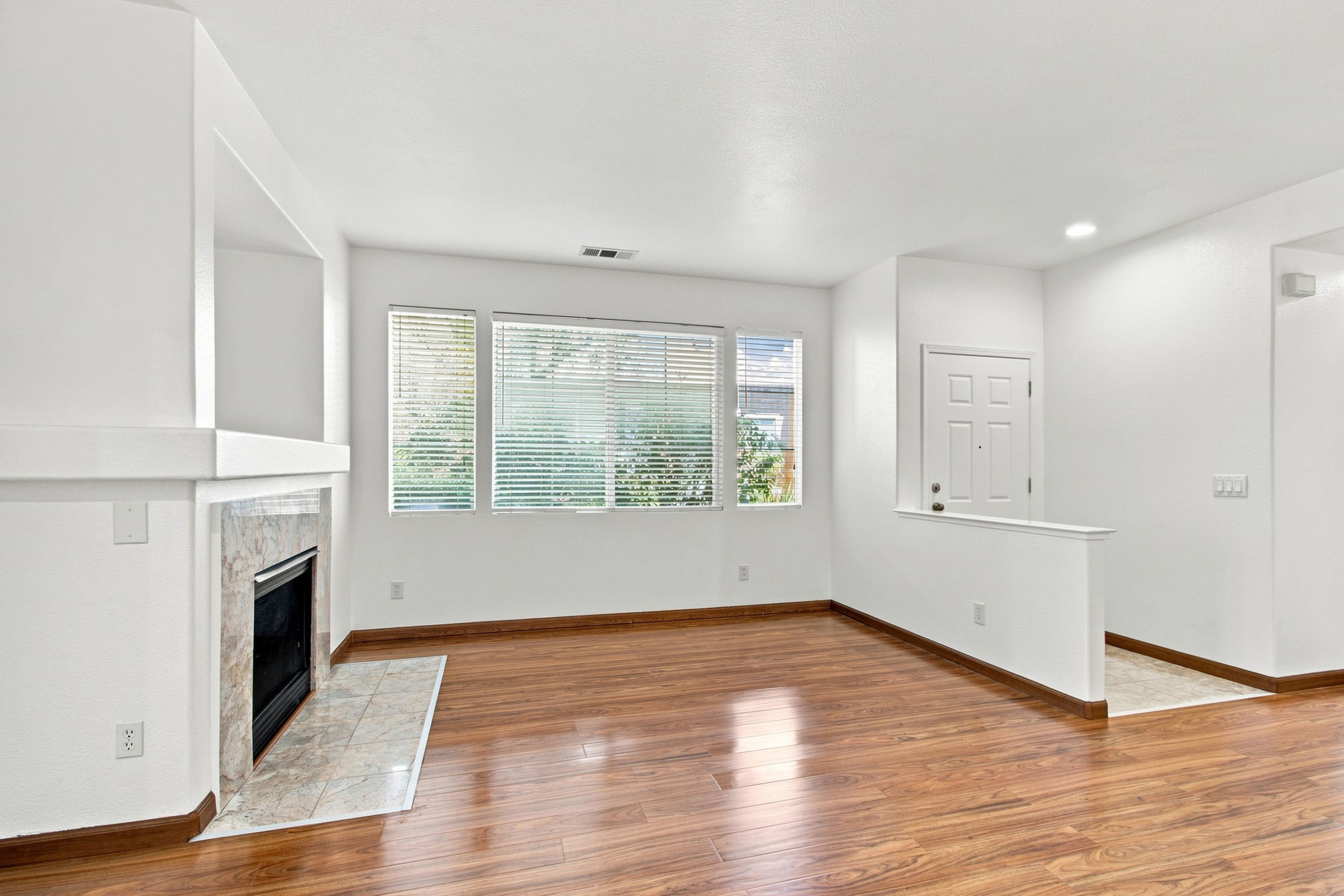 007_F8_388 Ribbonwood Ave