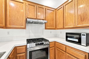 014_F8_388 Ribbonwood Ave