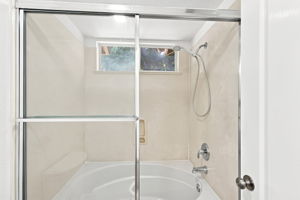 027_F8_388 Ribbonwood Ave