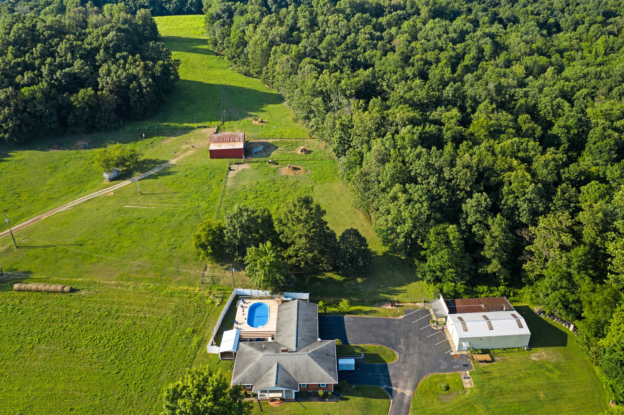 388 Summer Shade Rd, Summer Shade, KY 42166 | Harris Visual Media, LLC