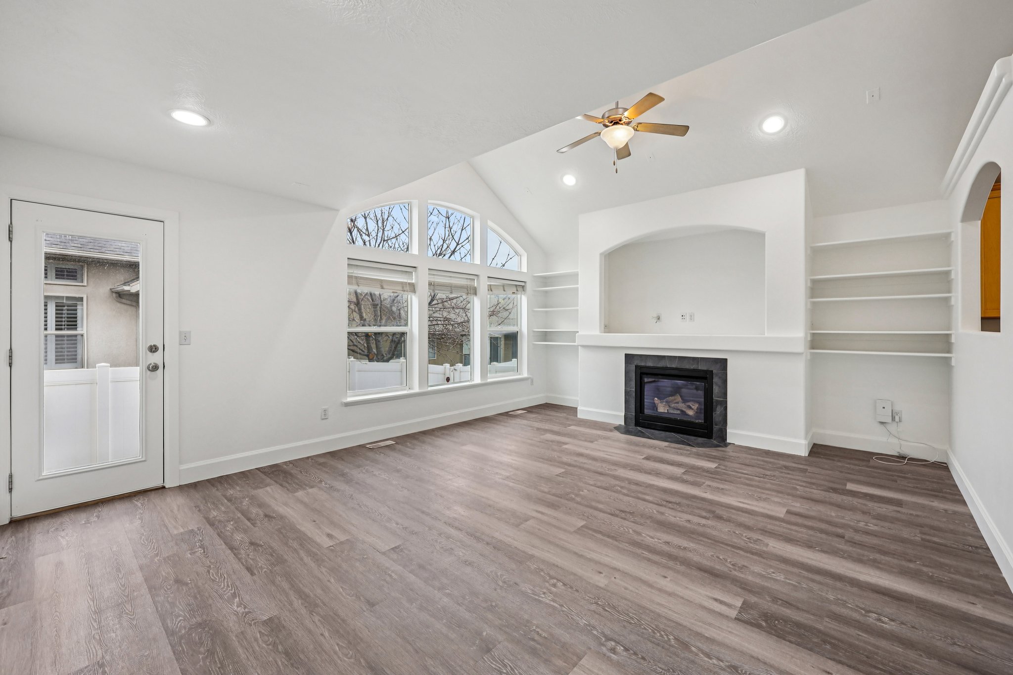 - 3884 W Coral Dune Dr-S0801-007.jpg