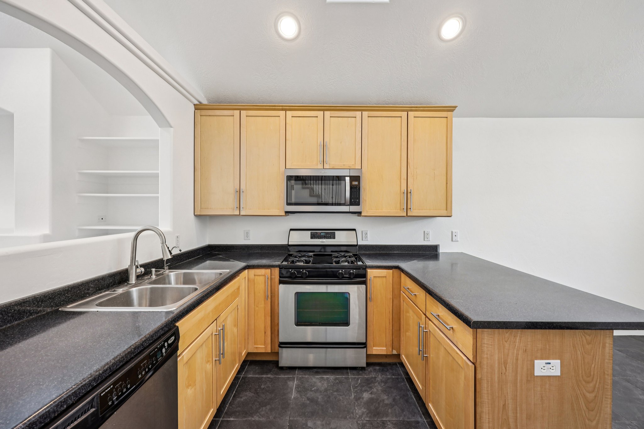 - 3884 W Coral Dune Dr-S0801-017.jpg