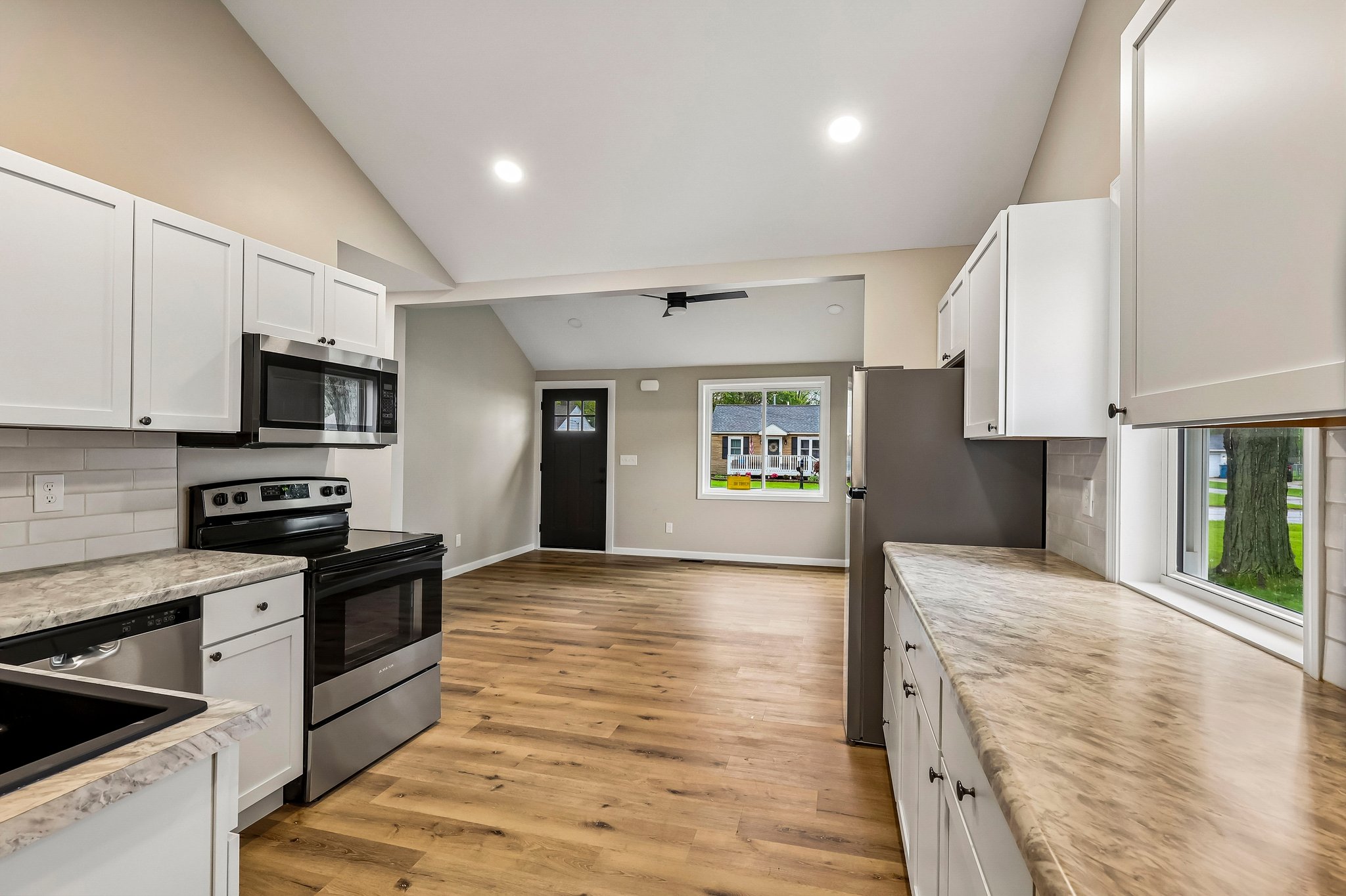 Adkins Rd-S3004-014.jpg