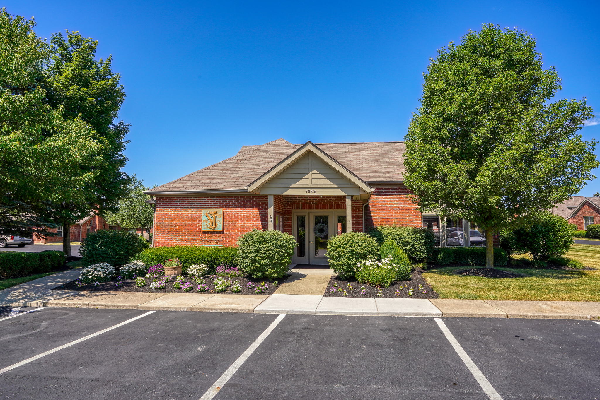 3885 Oakbrook Lane, Powell, OH 43065
