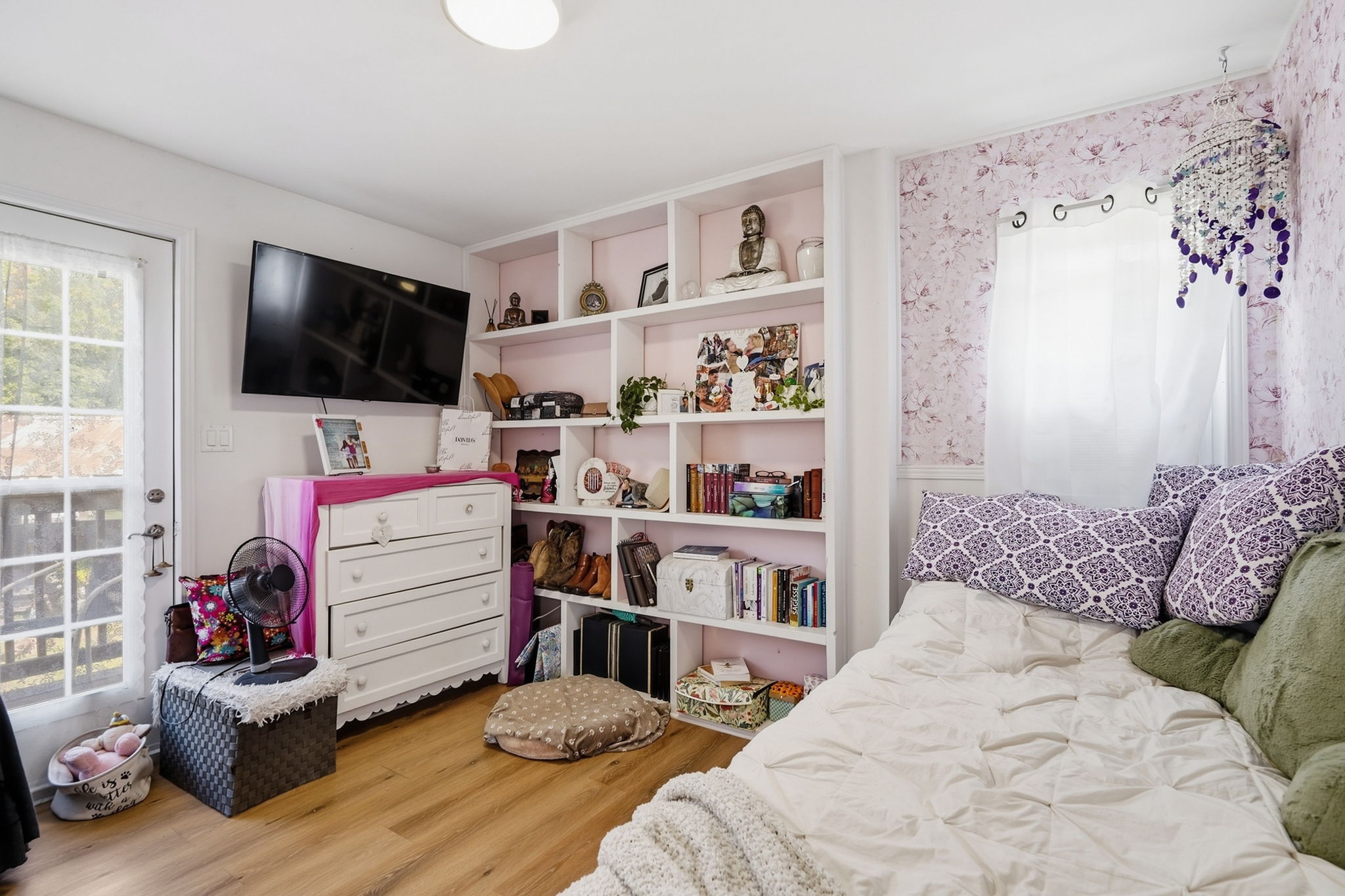  Photo 12