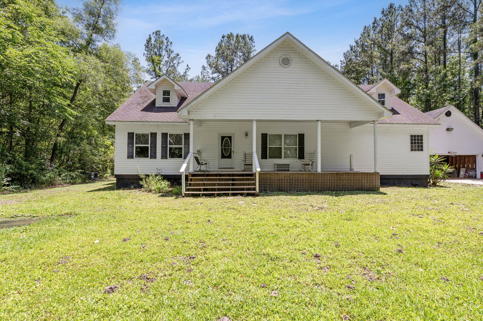 Welcome to 389 Magnolia Dr