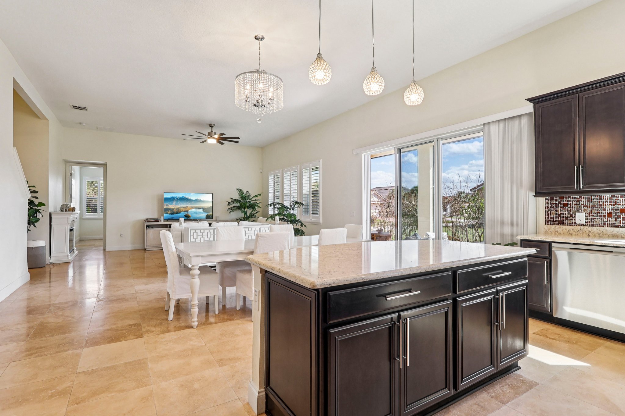 Golden Knot Dr-S0303-022.jpg