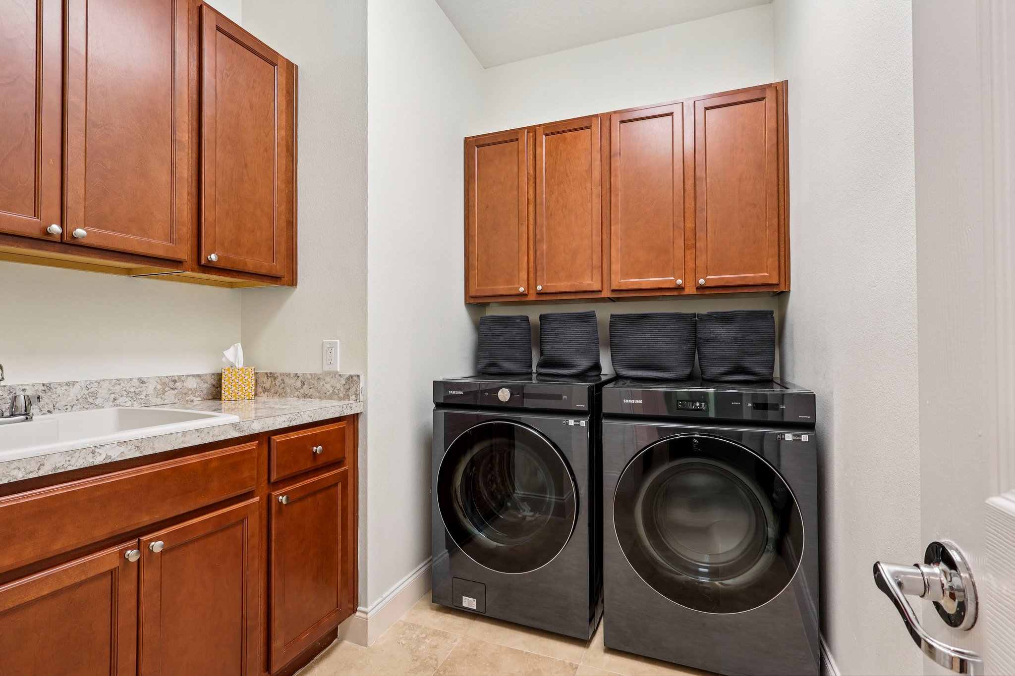 Golden Knot Dr-S0303-028.jpg