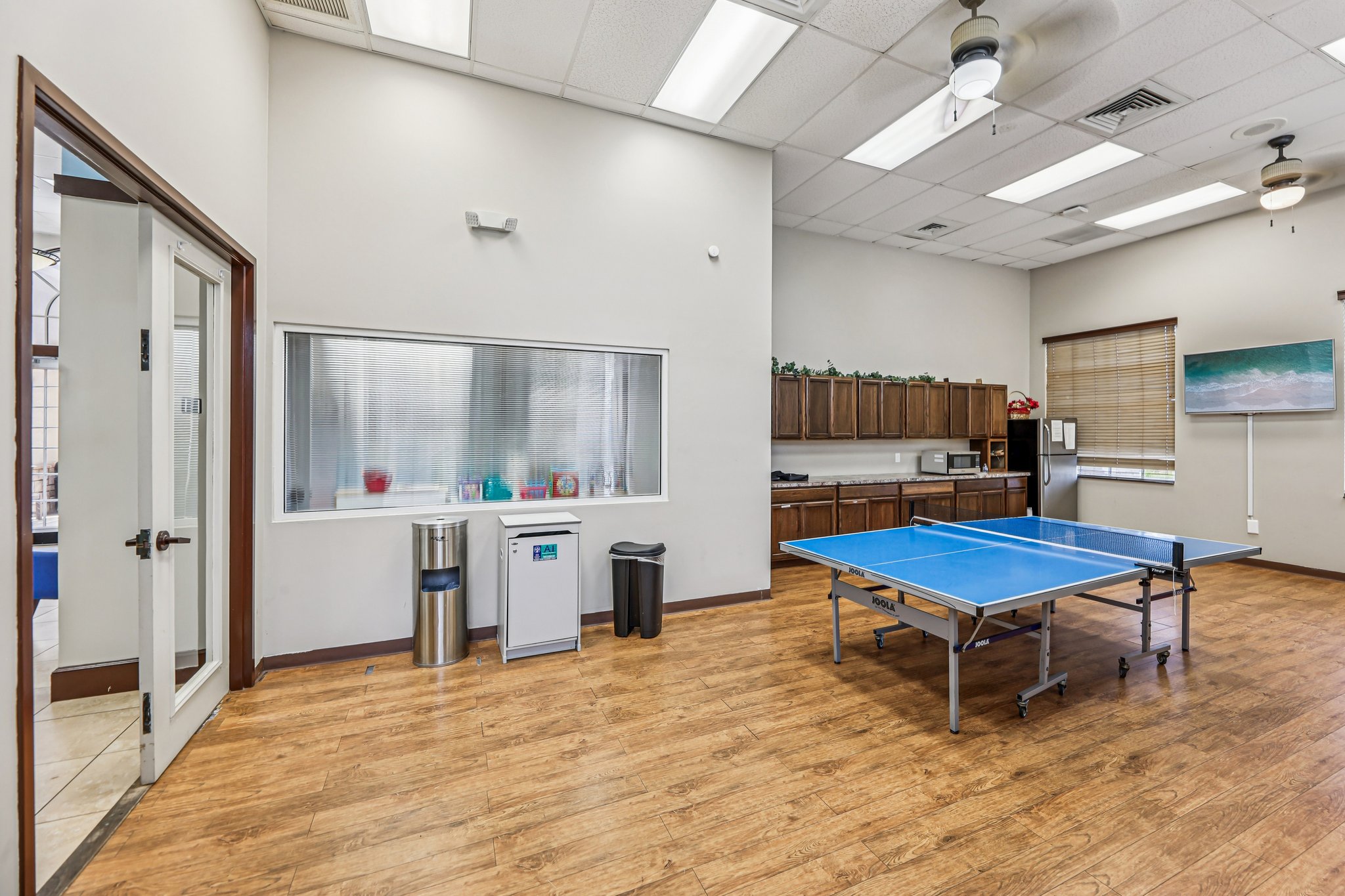 Golden Knot Dr-0303-901.jpg