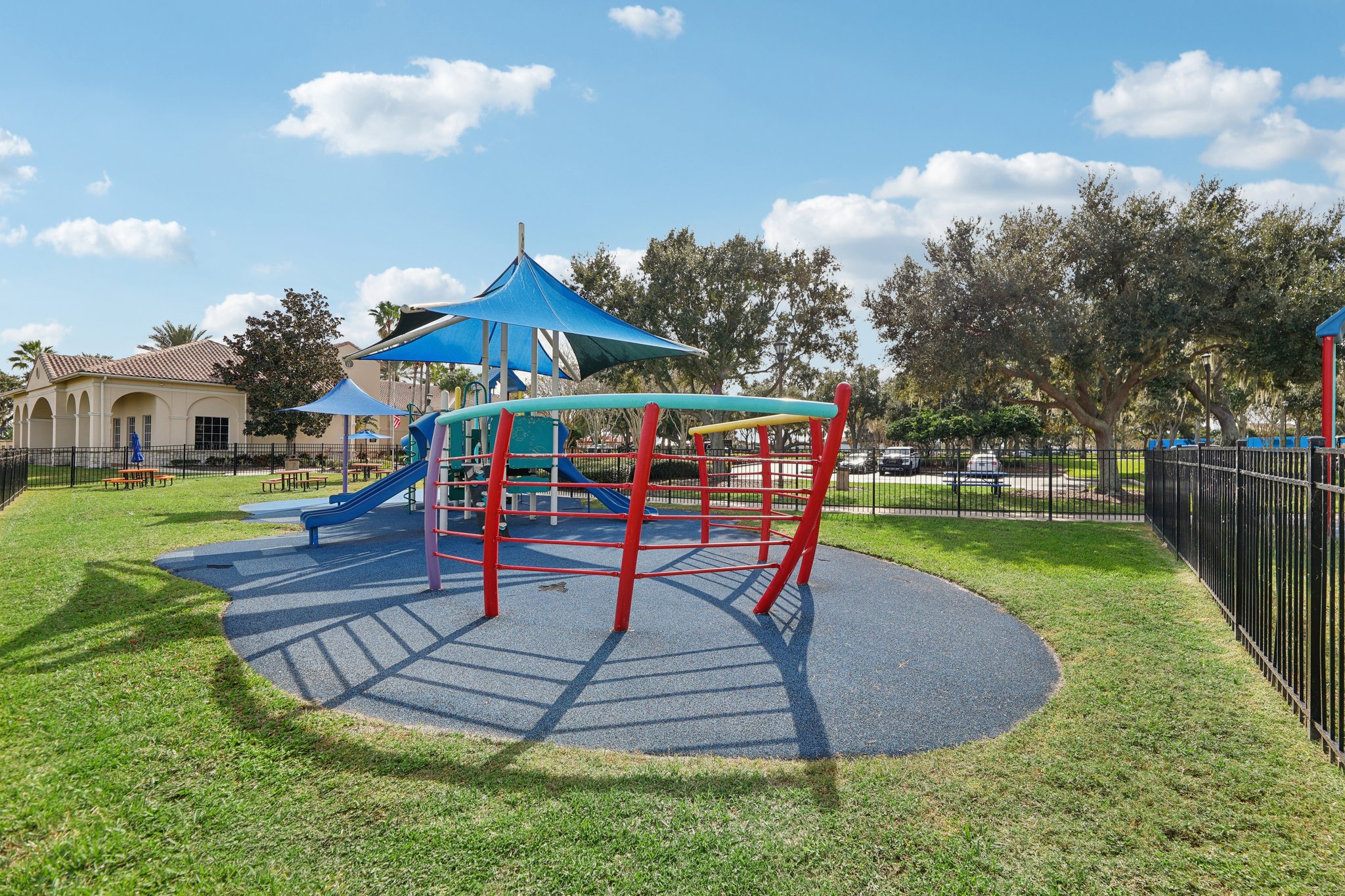 Golden Knot Dr-0303-909.jpg