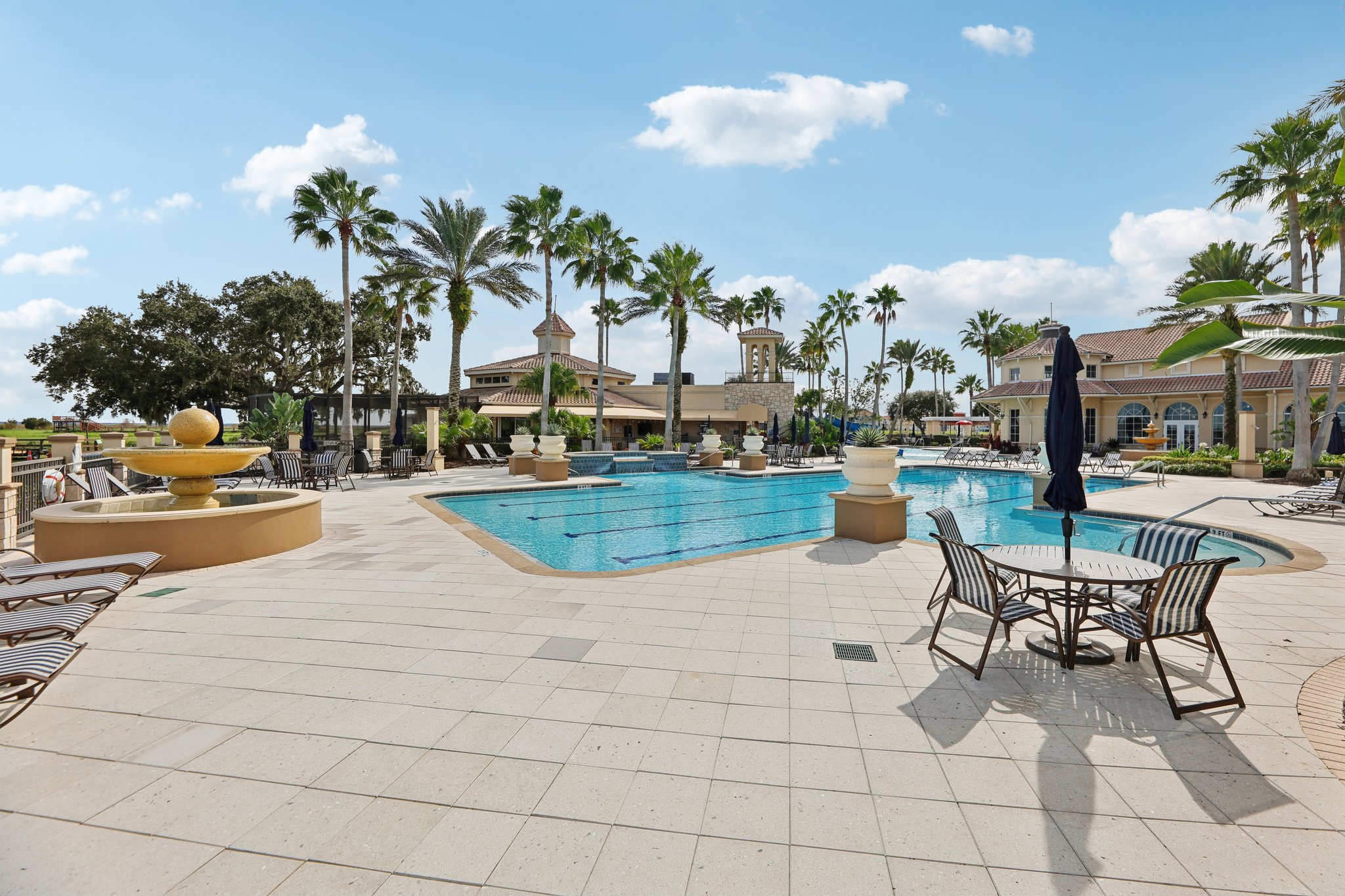 Golden Knot Dr-0303-916.jpg