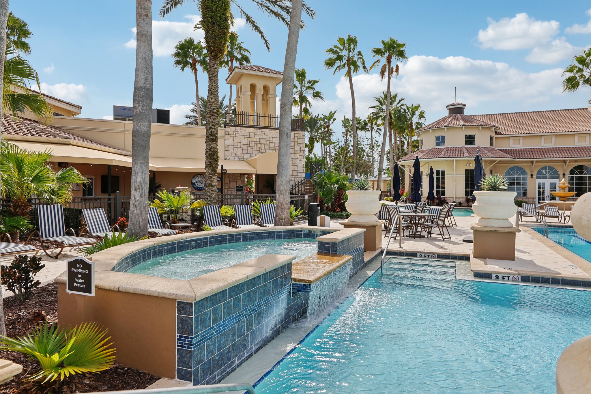 Golden Knot Dr-0303-918.jpg