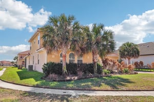 Golden Knot Dr-S0303-002.jpg