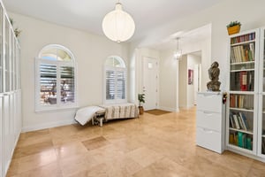 Golden Knot Dr-S0303-027.jpg