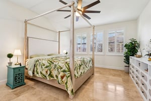 Golden Knot Dr-S0303-032.jpg