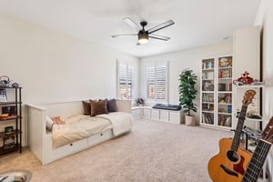 Golden Knot Dr-S0303-044.jpg