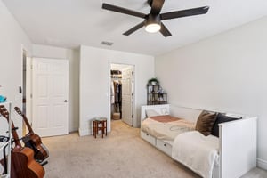 Golden Knot Dr-S0303-046.jpg