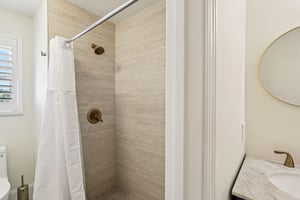 Golden Knot Dr-S0303-048.jpg