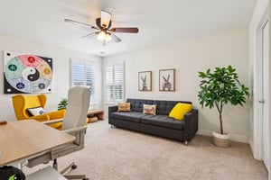 Golden Knot Dr-S0303-049.jpg