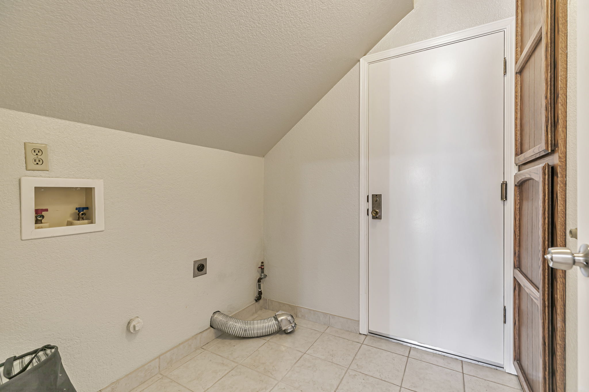 053_38957 Altura St  Fremont