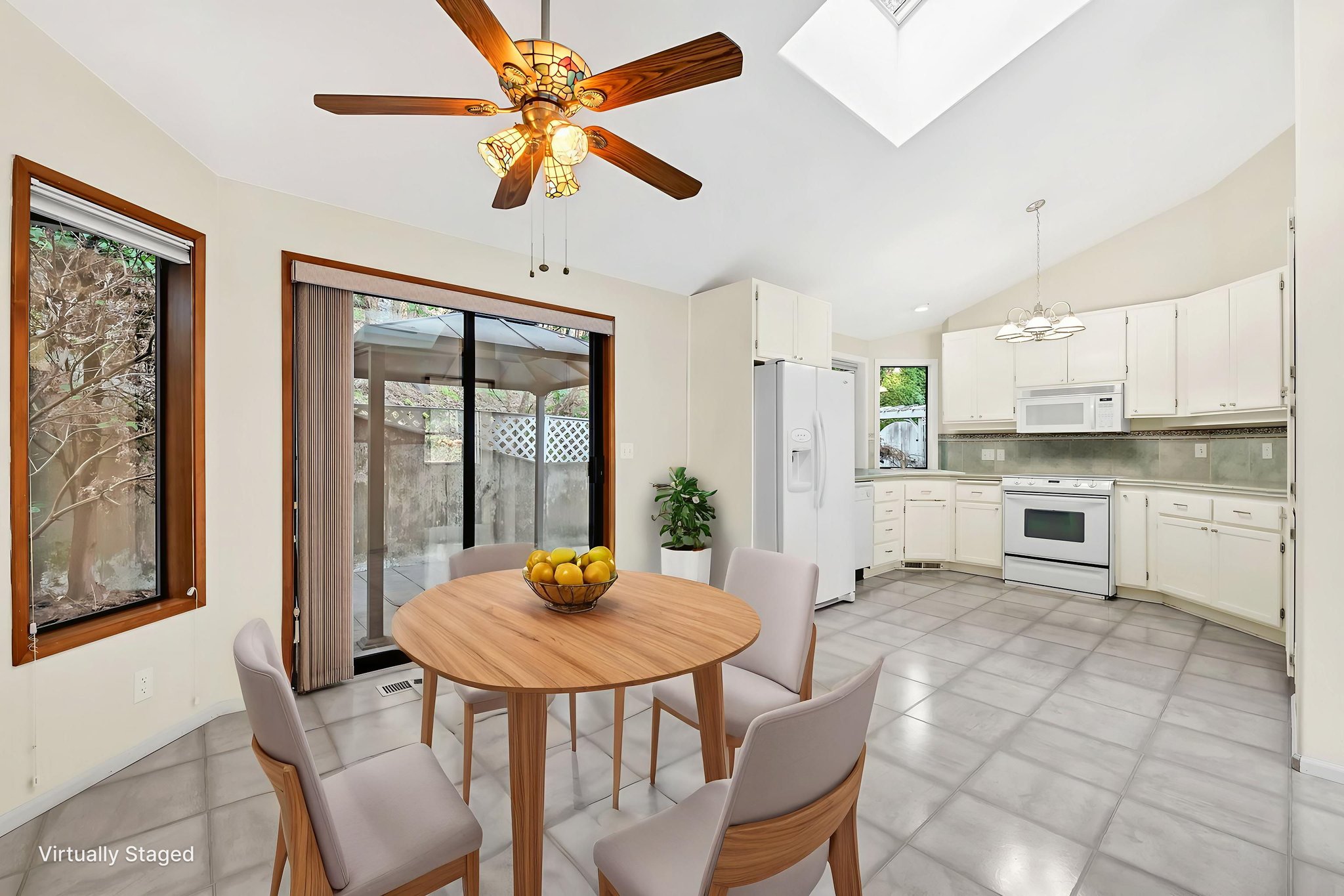 colony-oaks-15 virtually staged.jpeg