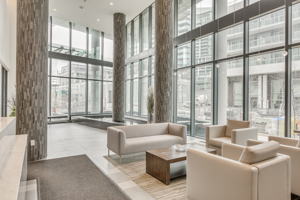 39 Annie Craig Dr, Etobicoke, ON M8V 0A3, Canada Photo 3