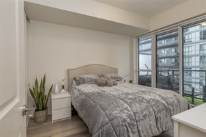 39 Annie Craig Dr, Etobicoke, ON M8V 0A3, Canada Photo 13