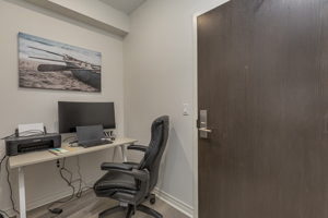 39 Annie Craig Dr, Etobicoke, ON M8V 0A3, Canada Photo 12