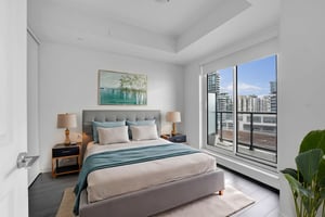 DSC04140 virtually staged.jpeg