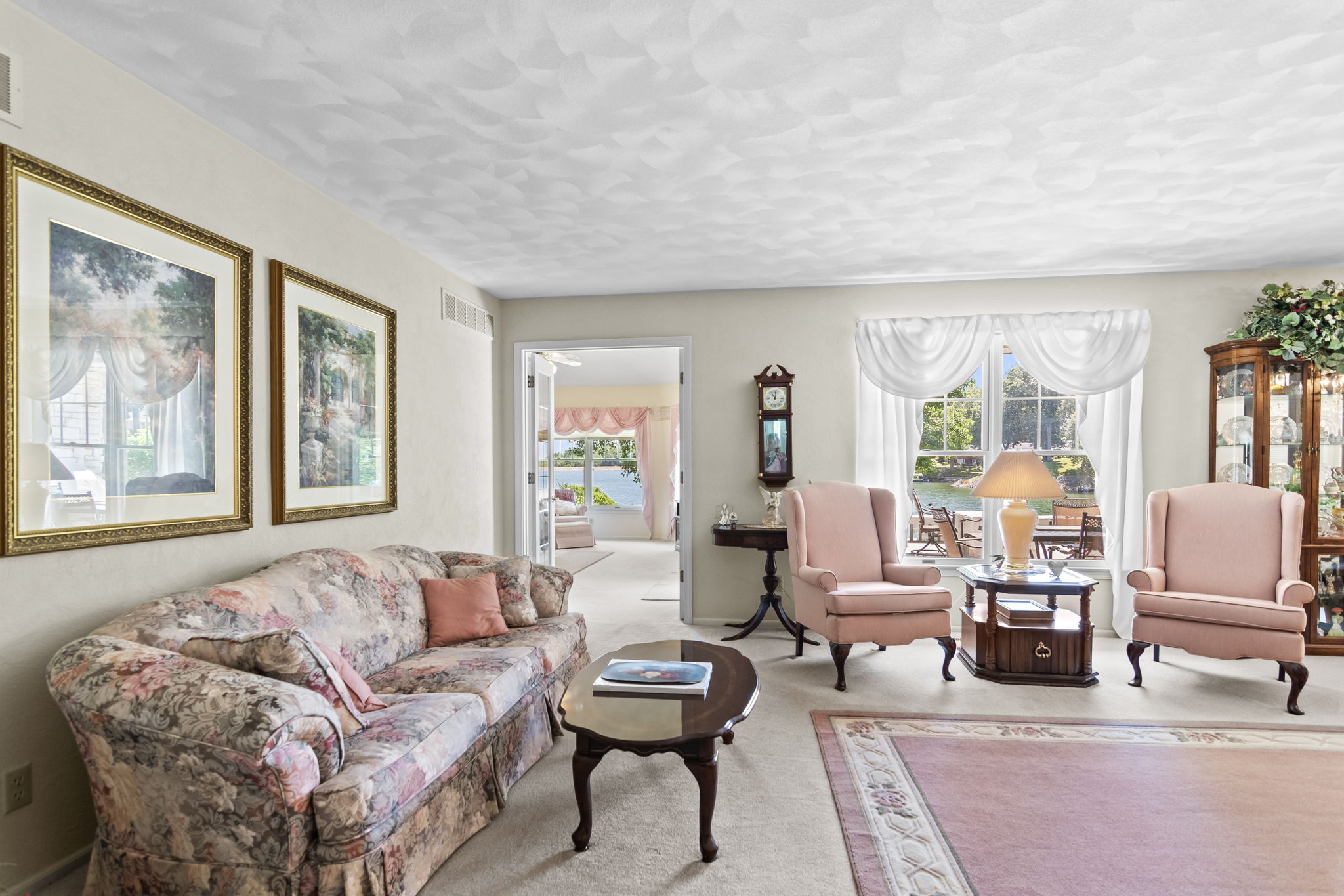 Living/Dining Room