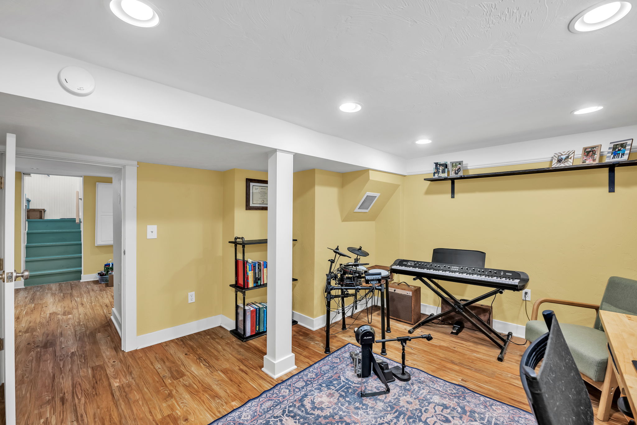  Photo 29