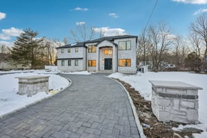 Billingsley Dr-S0303-002.jpg