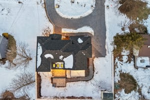 Billingsley Dr-S0303-100.jpg