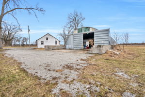  Photo 47
