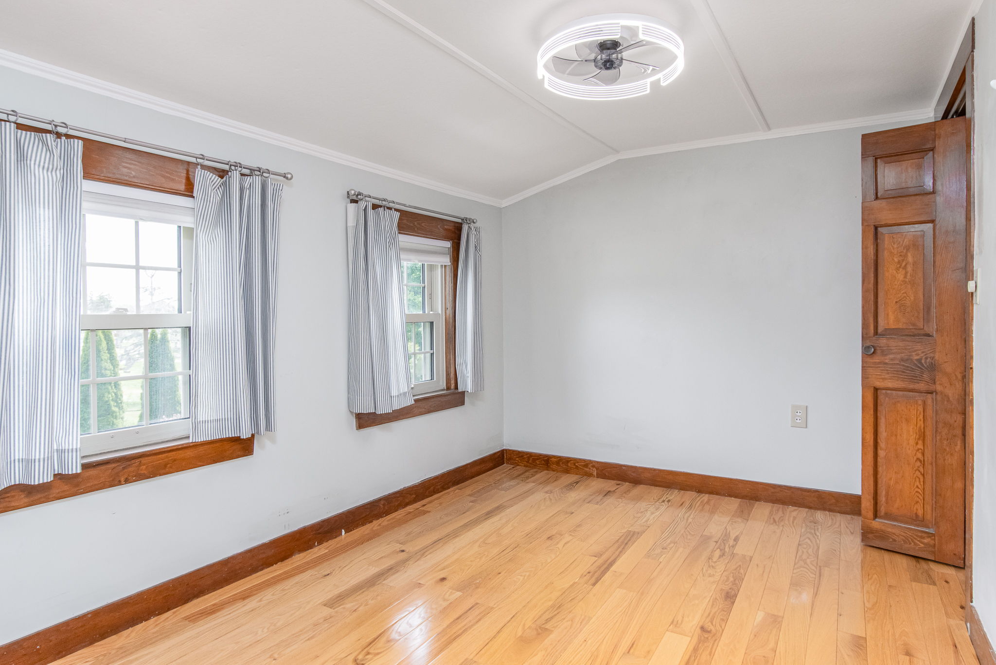 Bedroom2-2