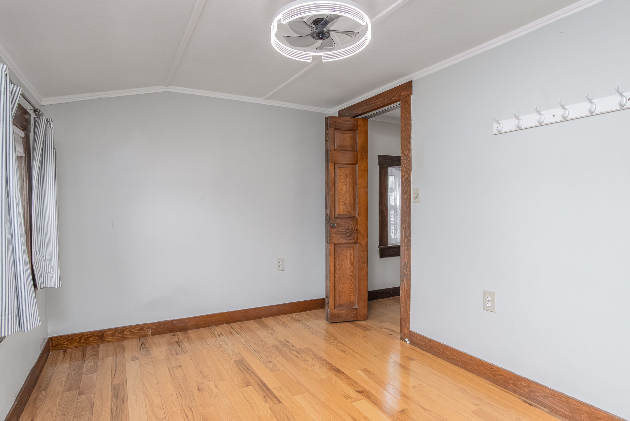 Bedroom2-3