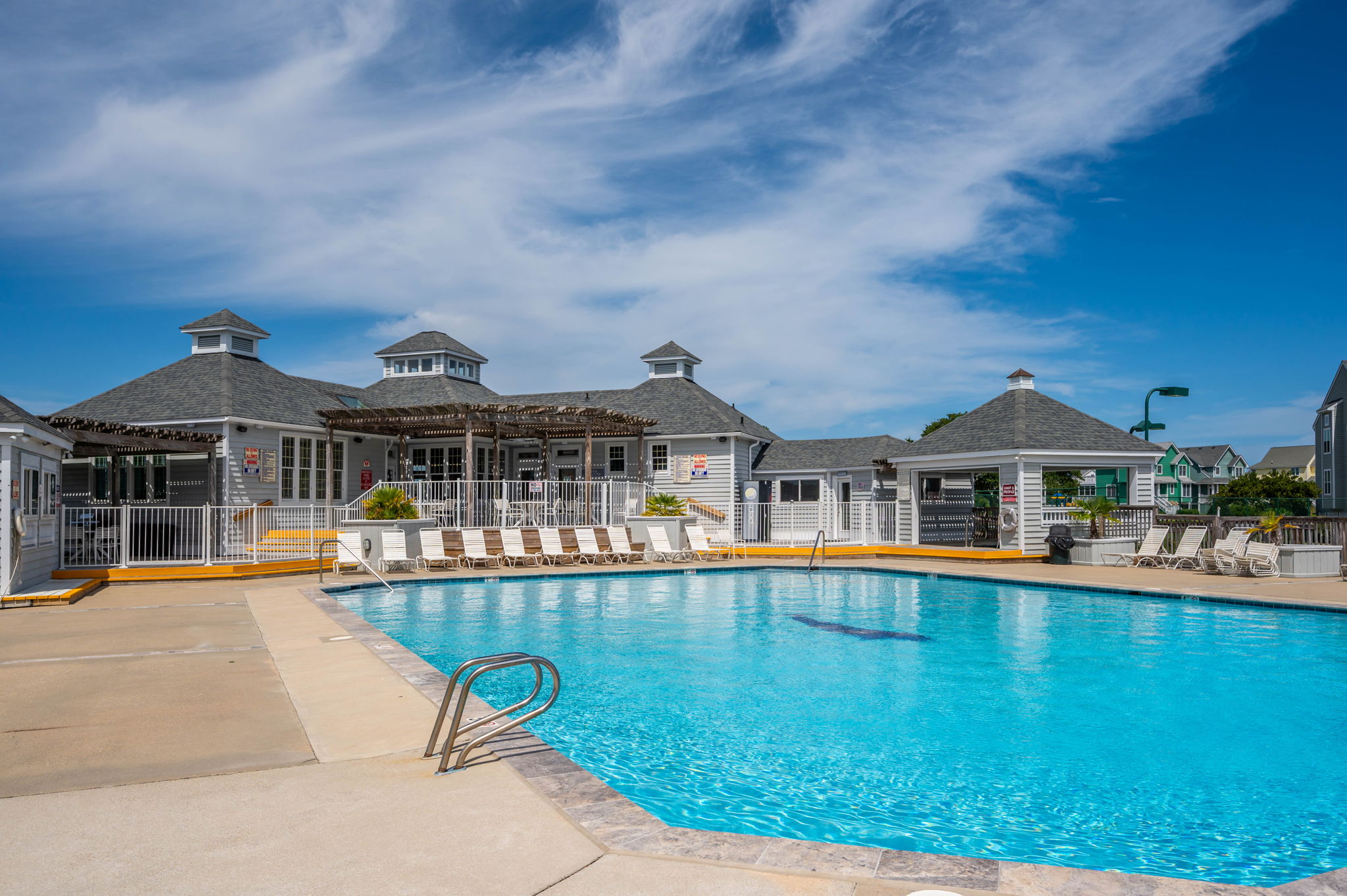 Pirates-Cove-Marina-Clubhouse-Pool-V3